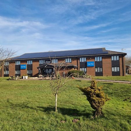 Travel Plaza Hotel Desborough Exterior foto